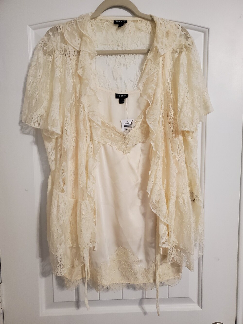 Torrid Ruffle V-Neck Blouse - Picture 9 of 10